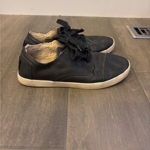 TOMS Women's Paseo Faux Fur Interior Sneakers